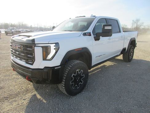 New 2026 GMC Sierra 2500 AT4X AWD/4WD image 11