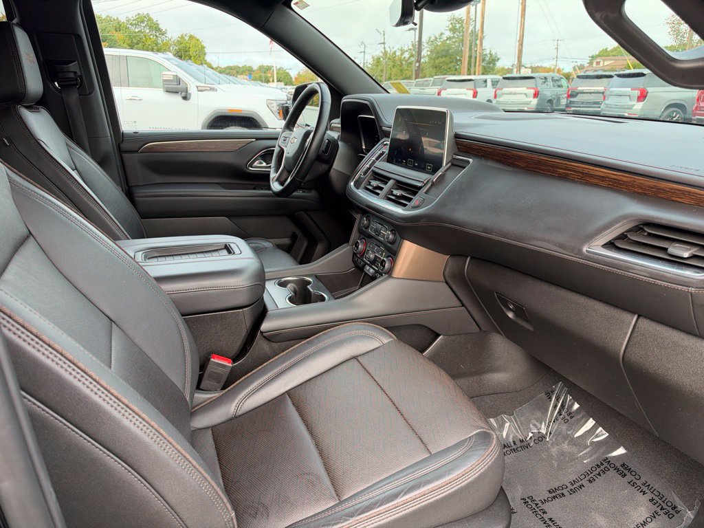 Used 2023 Chevrolet Tahoe High Country AWD/4WD image 11