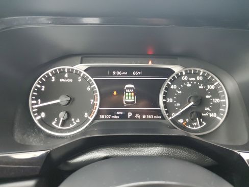 Certified 2024 Nissan Pathfinder SV image 23