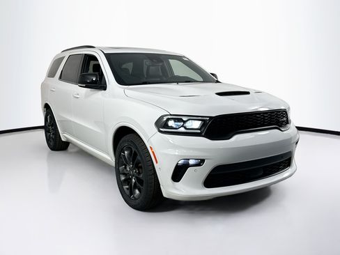 Used 2023 Dodge Durango GT RWD image 3