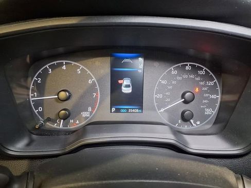 Used 2024 Toyota Corolla LE image 14