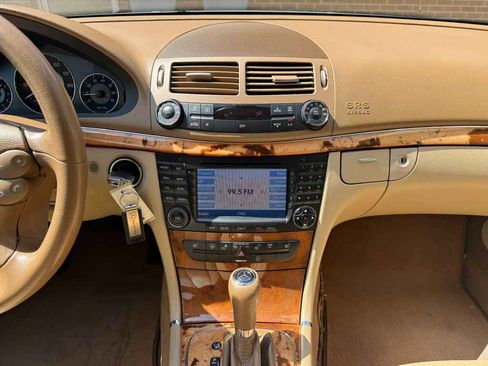 Used 2007 Mercedes-Benz E 350 Sedan image 13