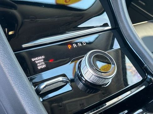 Used 2023 Jeep Grand Cherokee L Limited w/ Black Appearance Package image 26