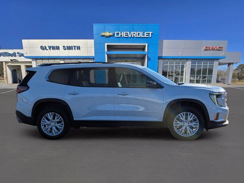 Used 2026 GMC Acadia Elevation w/ Elevation Premium Package FWD image 7