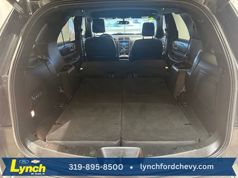 Used 2018 Ford Explorer Limited AWD/4WD image 25