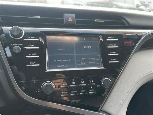 Certified 2019 Toyota Camry LE FWD image 18