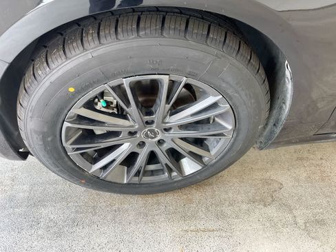 Used 2020 Ford Fusion Titanium AWD/4WD image 10