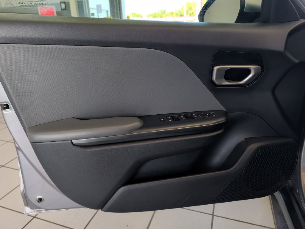 Used 2025 Kia K4 FWD image 21