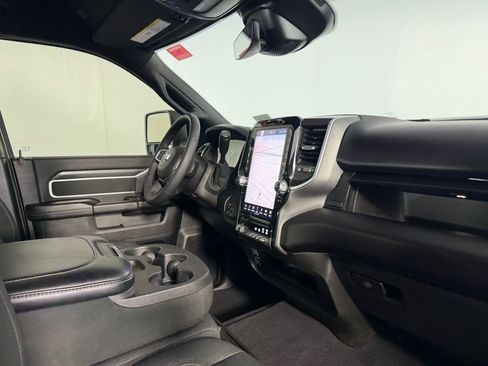 Certified 2025 RAM 2500 Big Horn AWD/4WD image 30