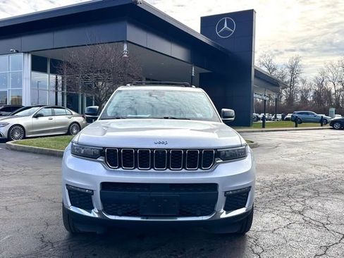 Used 2021 Jeep Grand Cherokee L Limited w/ Luxury Tech Group II image 2