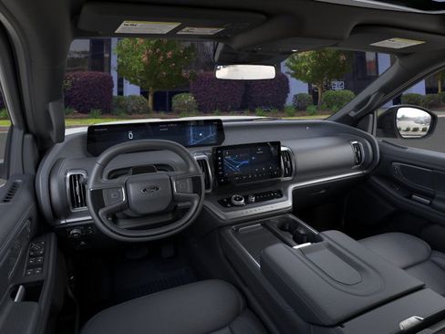 New 2025 Ford Expedition Platinum w/ Stealth Performance Package image 9