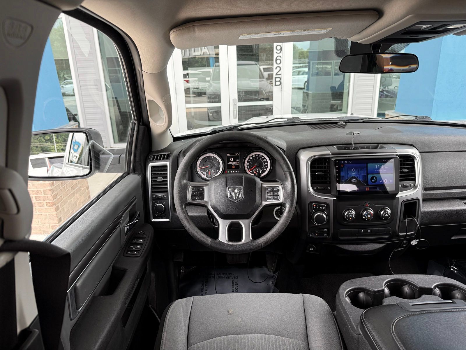 Used 2021 RAM 1500 Classic SLT AWD/4WD image 33