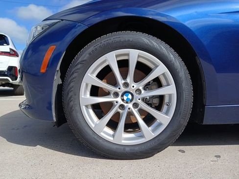 Used 2016 BMW 320i Sedan image 5