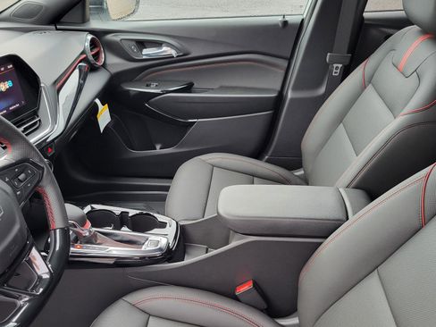 New 2026 Chevrolet Trax RS w/ Driver Confidence Package FWD image 19