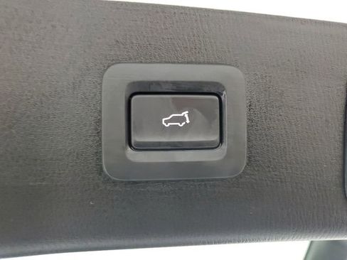 Certified 2025 MAZDA CX-5 Signature image 10