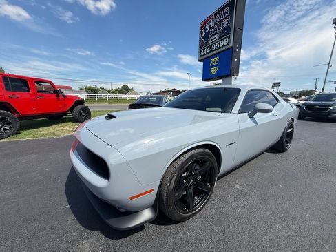Used 2022 Dodge Challenger R/T w/ Blacktop Package RWD image 8