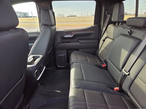 Used 2025 Chevrolet Silverado 1500 High Country w/ High Country Premium Package image 49