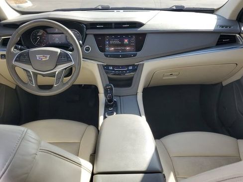 Used 2021 Cadillac XT5 Premium Luxury AWD/4WD image 15