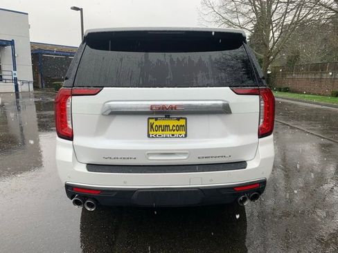 Used 2021 GMC Yukon XL Denali image 4