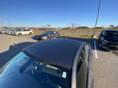 Used 2022 Dodge Charger GT image 3