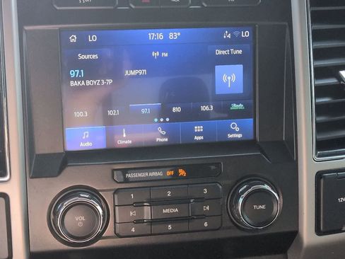 Used 2021 Ford F250 Lariat w/ Tremor Off-Road Package AWD/4WD image 28