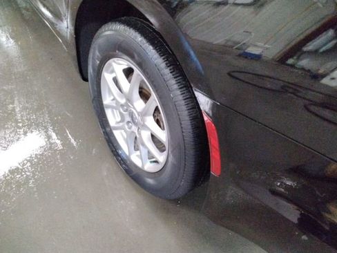 Used 2024 Chrysler Pacifica Touring-L image 19