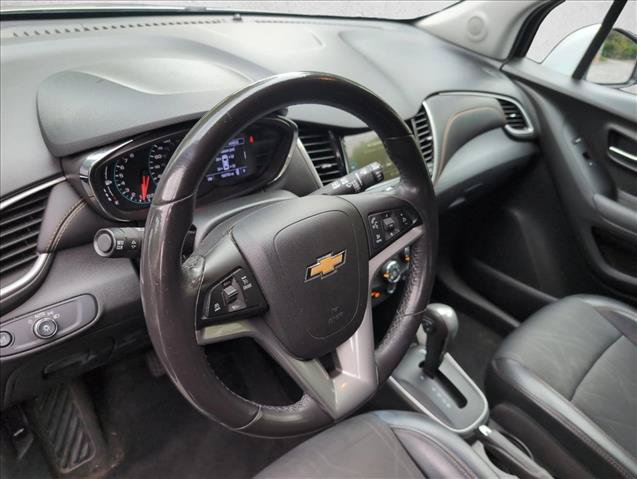 Used 2019 Chevrolet Trax LT w/ LT Convenience Package FWD image 10