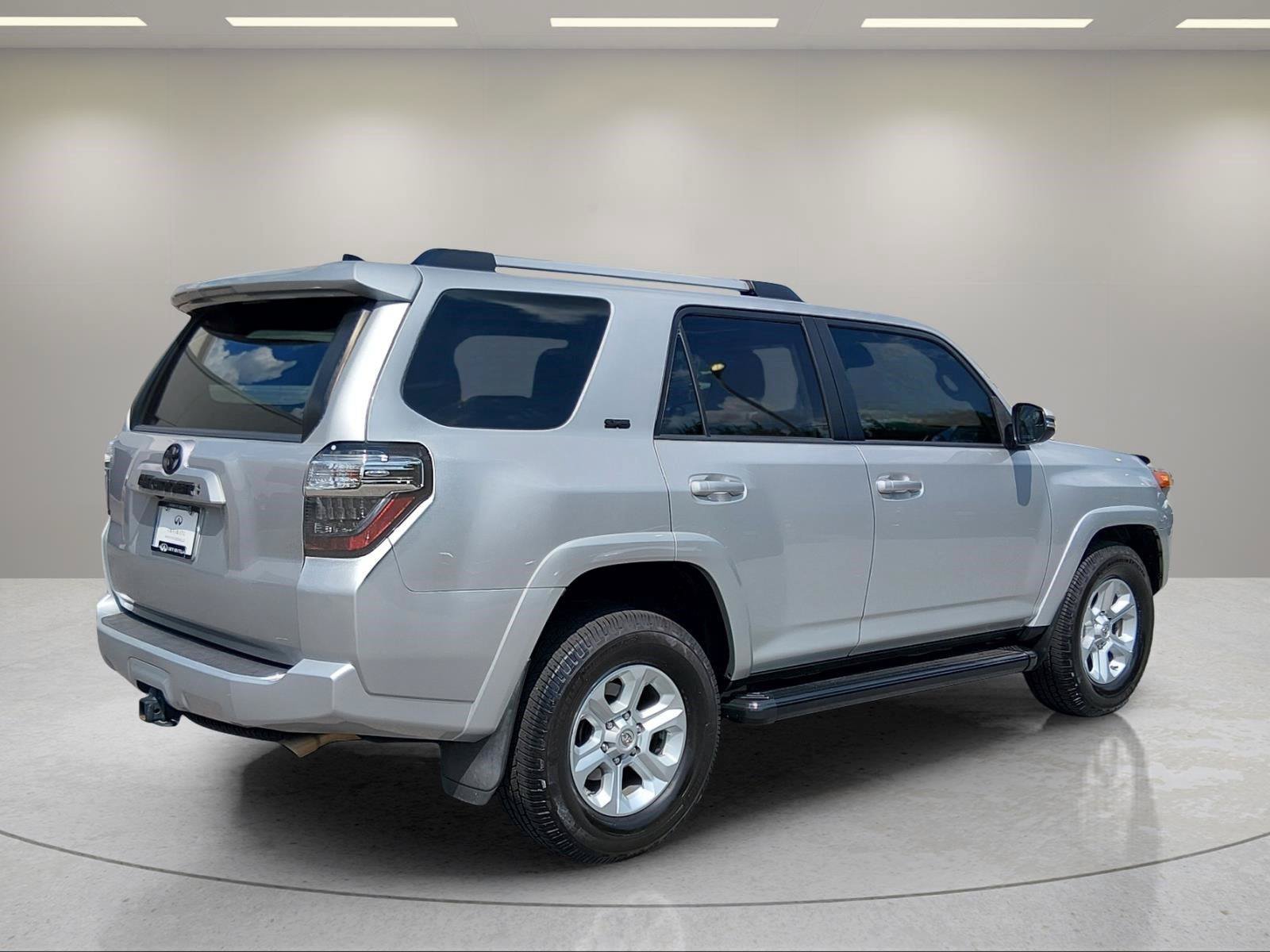 Used 2021 Toyota 4Runner SR5 Premium w/ Moonroof Package RWD image 5