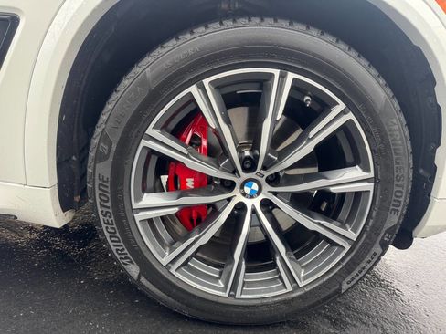 Used 2022 BMW X5 xDrive40i w/ M Sport Package image 22
