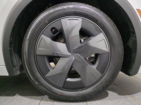 Used 2025 Toyota Prius LE image 25