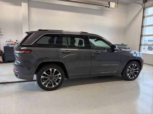 Used 2022 Jeep Grand Cherokee Overland image 10