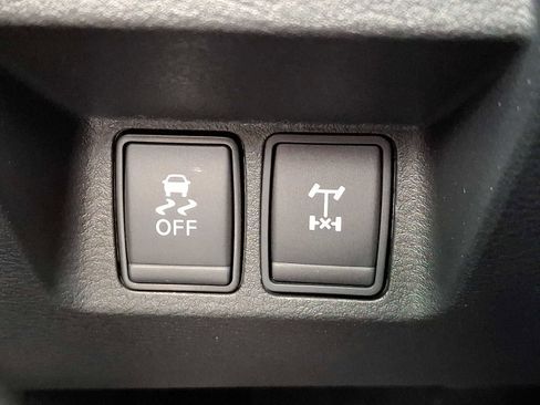 Used 2023 Nissan Frontier PRO-4X w/ Pro Convenience Package image 23