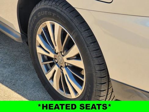 Used 2020 Nissan Pathfinder SL image 8