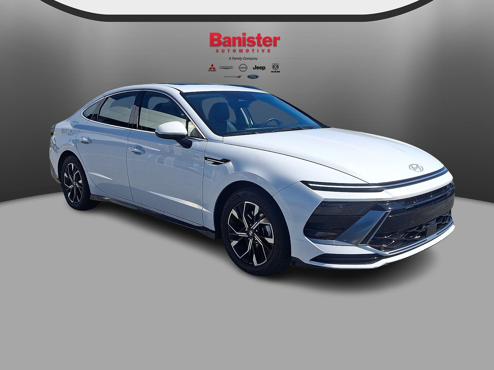 Used 2025 Hyundai Sonata SEL FWD image 3