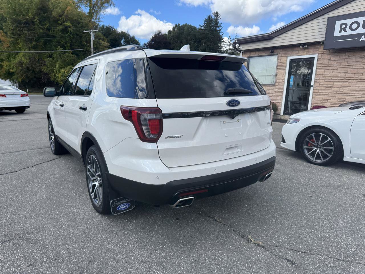 Used 2016 Ford Explorer Sport w/ Equipment Group 401A AWD/4WD image 13