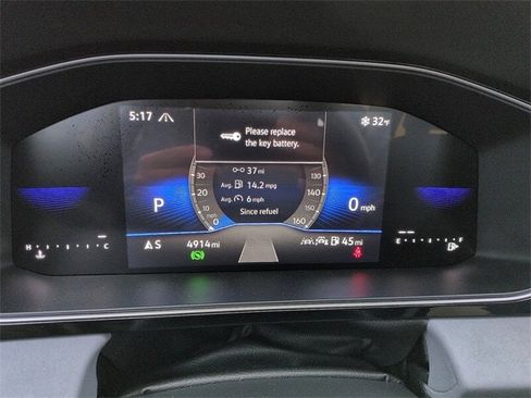 Used 2025 Volkswagen Jetta SE w/ Sunroof Package image 21