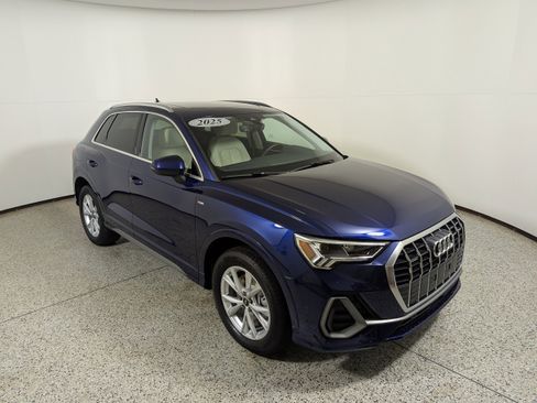 Certified 2025 Audi Q3 2.0T Premium Plus w/ Premium Plus Package image 2