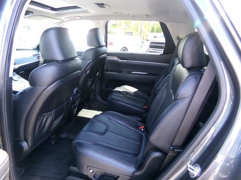 Used 2020 Hyundai Palisade SEL w/ Premium Package AWD/4WD image 36