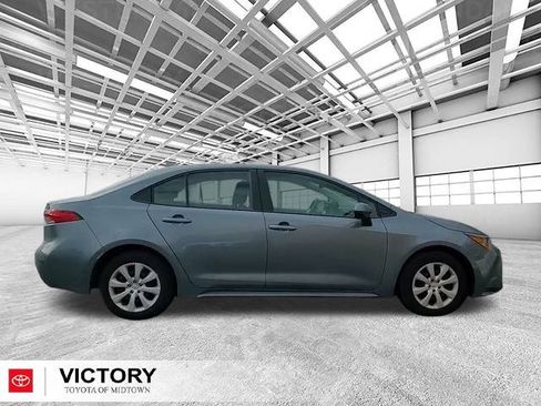 Certified 2025 Toyota Corolla LE image 2