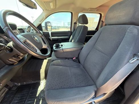 Used 2007 Chevrolet Silverado 2500 LT w/ 1LT Convenience Package AWD/4WD image 25