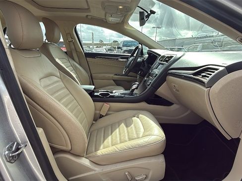 Used 2013 Ford Fusion SE image 30