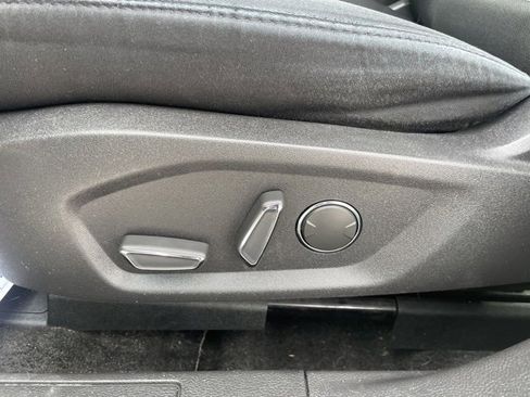 Used 2015 Ford Fusion SE image 18