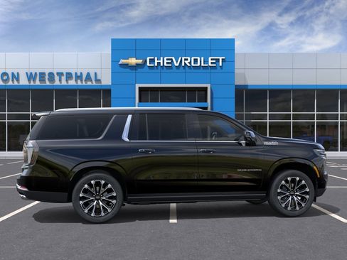 New 2026 Chevrolet Suburban High Country image 5