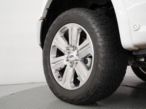 Used 2020 Ford F150 Lariat w/ Equipment Group 502A Luxury image 69