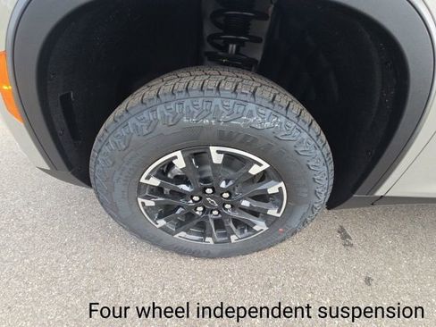 New 2026 Chevrolet Traverse Z71 w/ Driver Confidence Package image 29