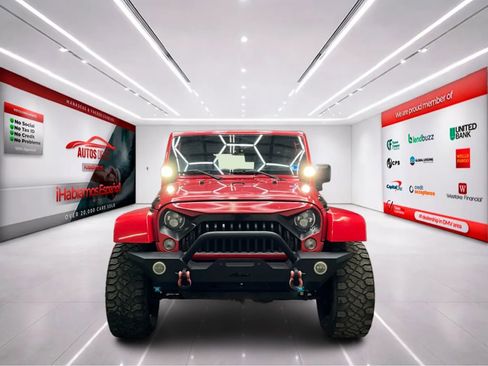 Used 2015 Jeep Wrangler Unlimited Sahara AWD/4WD image 3