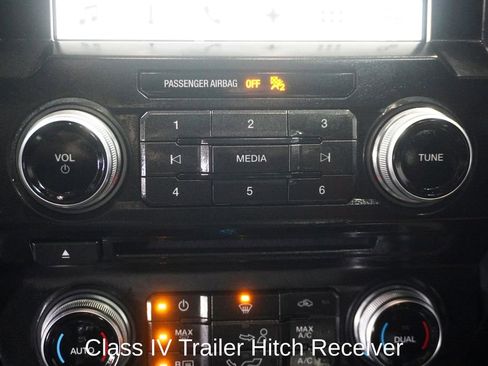 Used 2017 Ford F150 Lariat w/ Equipment Group 502A Luxury image 20