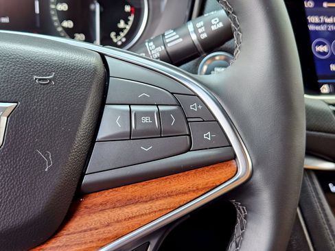 Certified 2025 Cadillac XT5 Premium Luxury FWD image 26