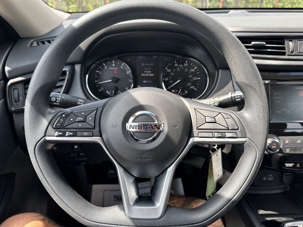 Used 2020 Nissan Rogue S FWD image 13