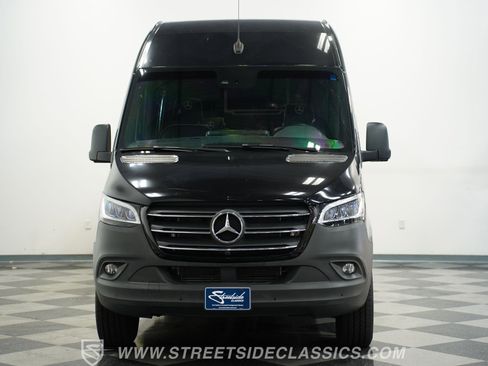 Used 2022 Mercedes-Benz Sprinter 2500 image 15